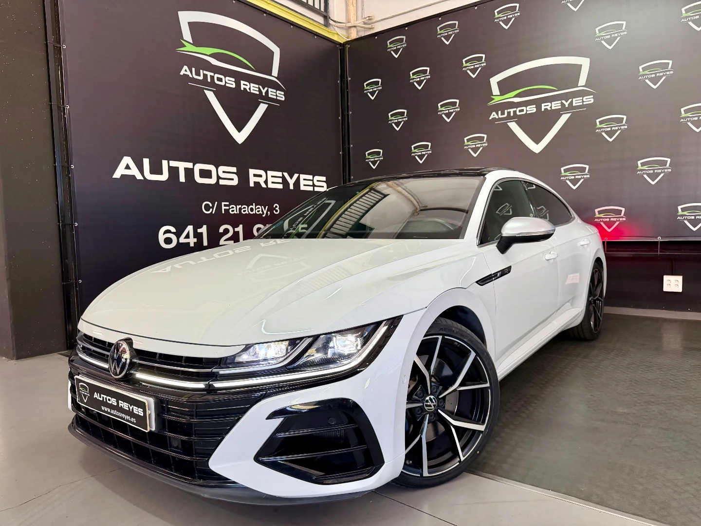 Volkswagen Arteon R 2.0 TSI 235kW (320CV) DSG 4Motion 2022 Gasolina Blanco - Vista principal