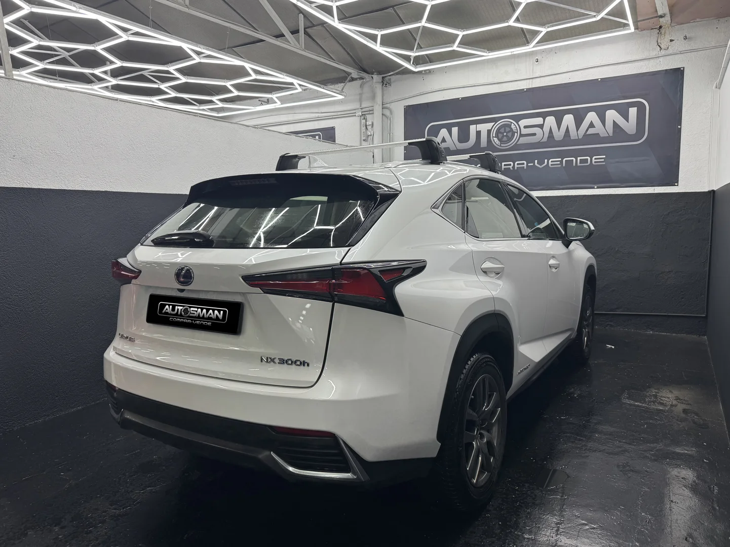 LEXUS NX 2.5 300h Business Navigation 2WD 2019 Híbrido BLANCO - Detalle