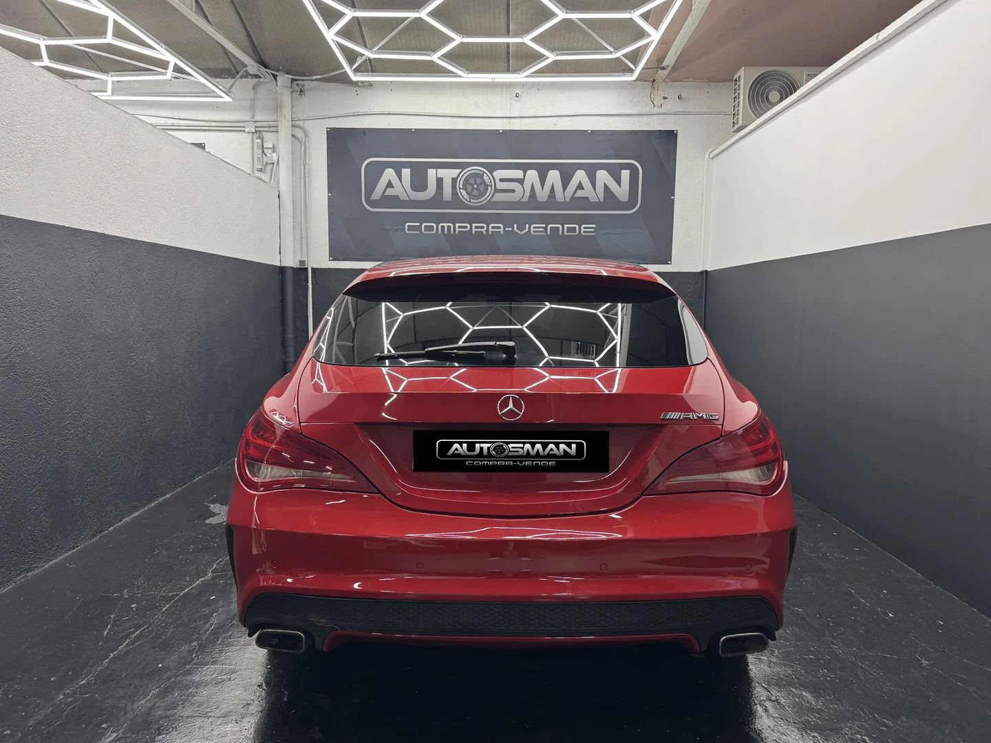 MERCEDES-BENZ Clase CLA  CLA 220 d AMG Line Shooting Brake 2015 Diésel Rojo - Detalle