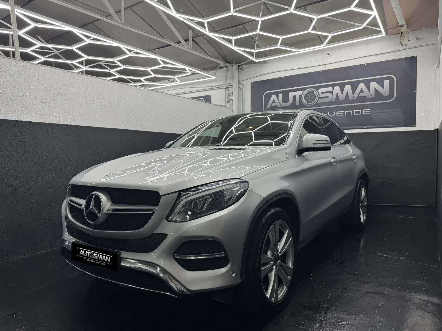 MERCEDES-BENZ Clase GLE Coupe  GLE 350 d 4MATIC 2018 Diésel Gris  - Vista lateral