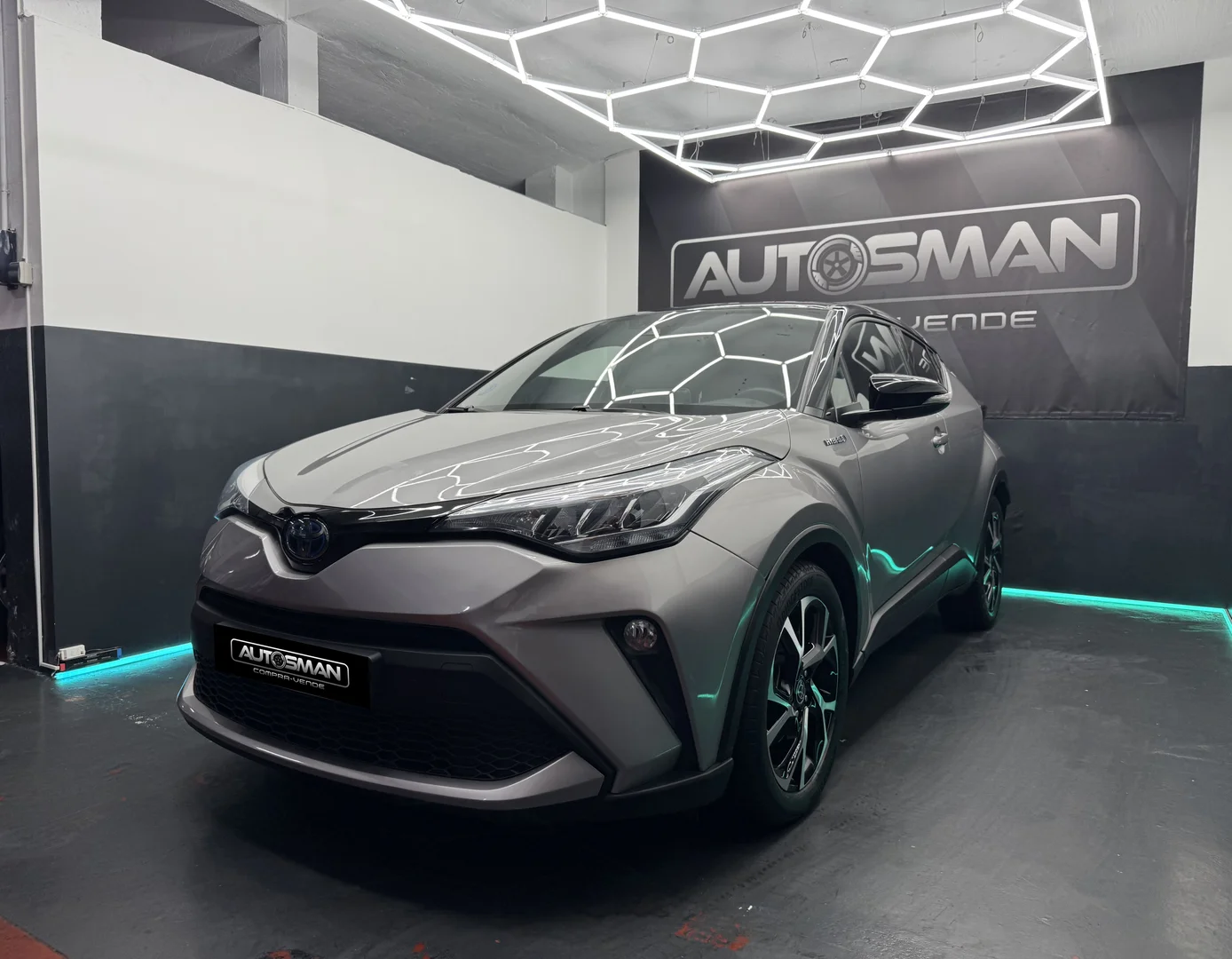 TOYOTA C-HR 1.8 125H Advance 2021 Híbrido Gris - Interior