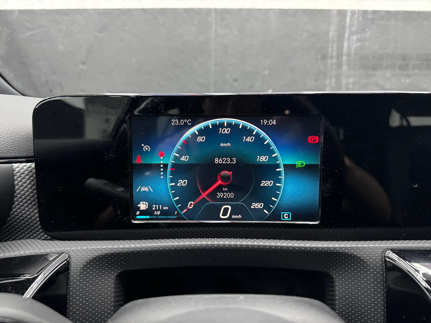 MERCEDES-BENZ Clase A 180 2020 Gasolina Negro - Imagen 6 de 53