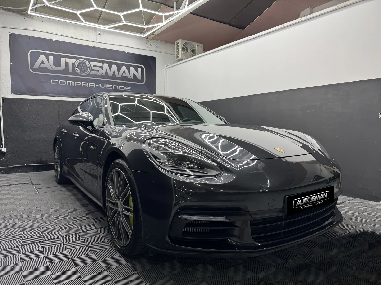 PORSCHE Panamera 4S EHybrid Sport Turismo 2020 Híbrido Negro - Motor