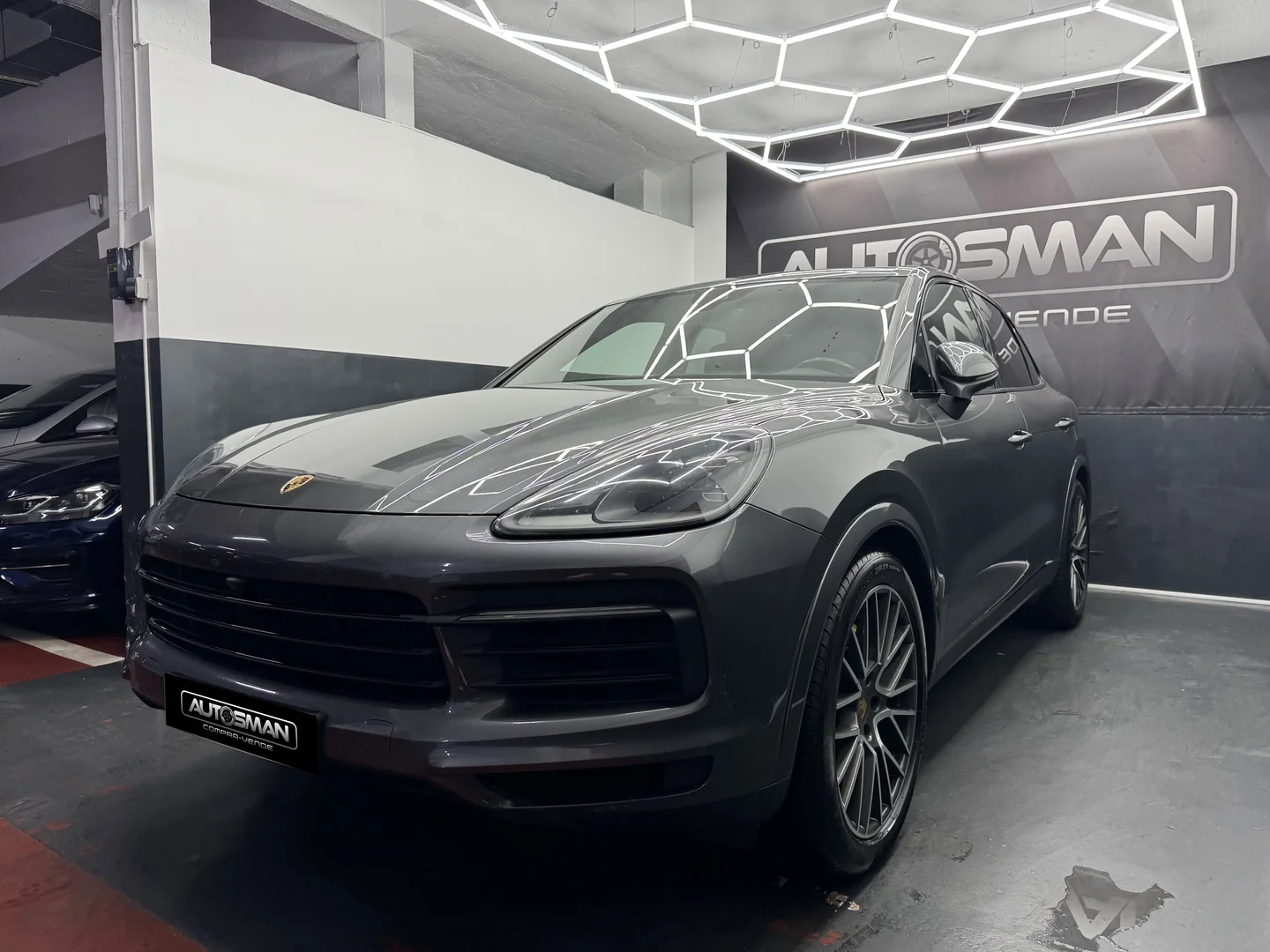 PORSCHE Cayenne EHybrid 2020 Híbrido Gris - Vista lateral