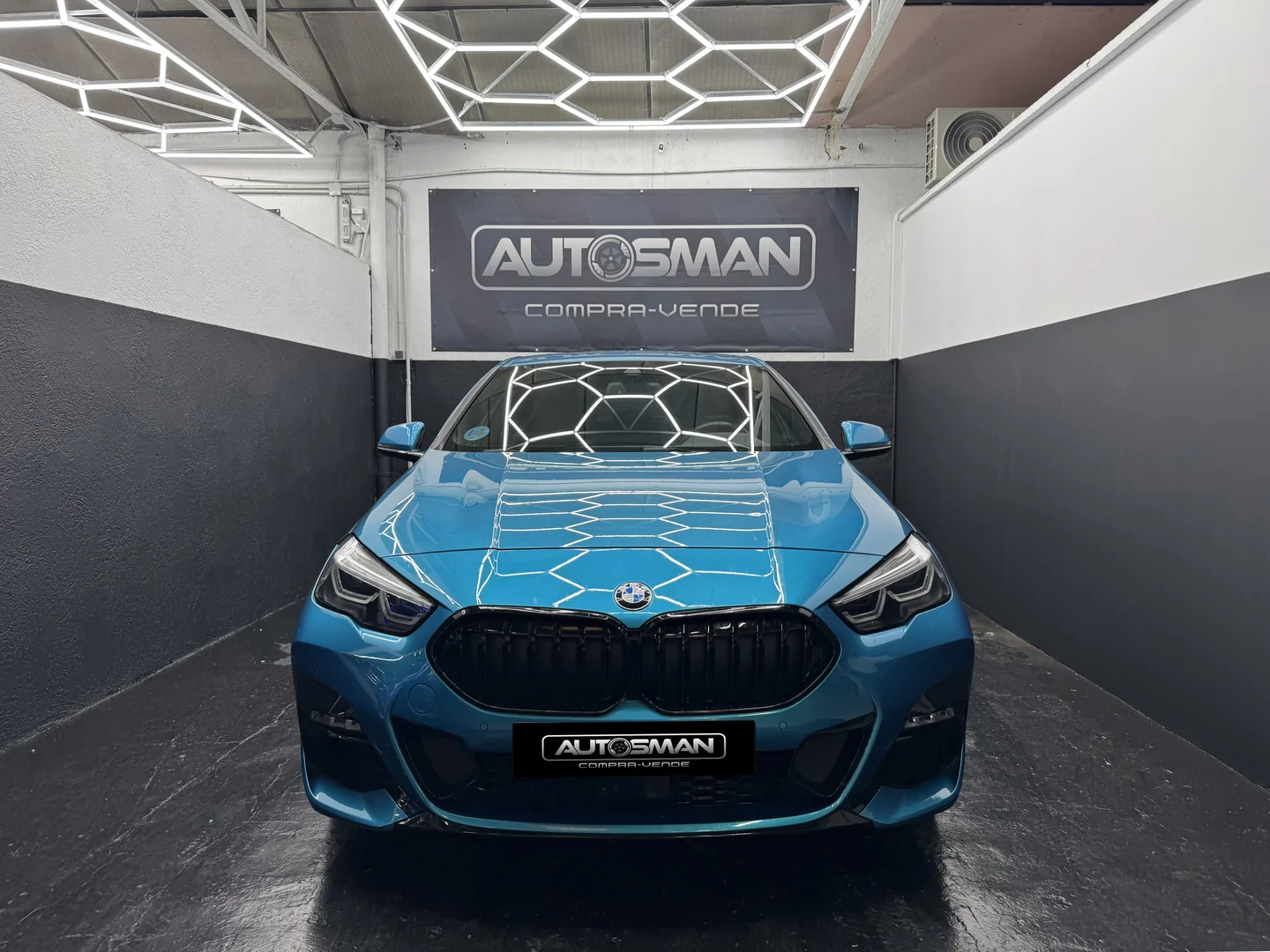 BMW Serie 2 218dA Gran Coupe 2021 Diésel Azul - Interior