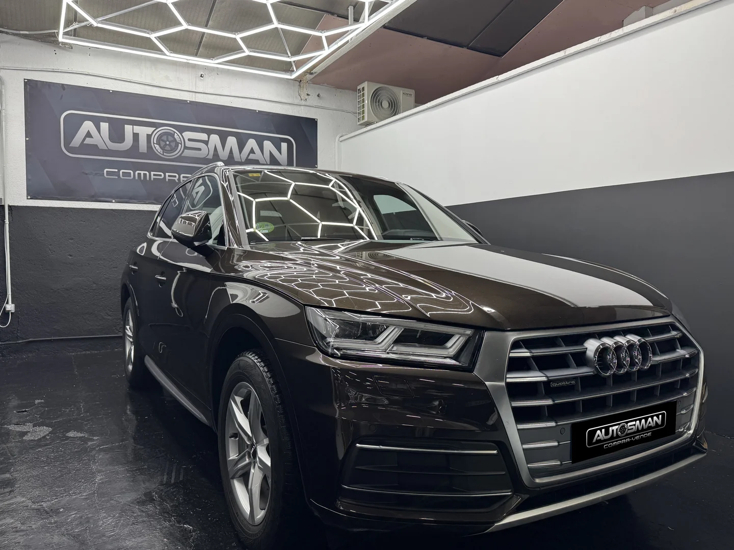 AUDI Q5 AUDI Q5 40 TDI quattro S tronic 2020 Diésel marron - Motor