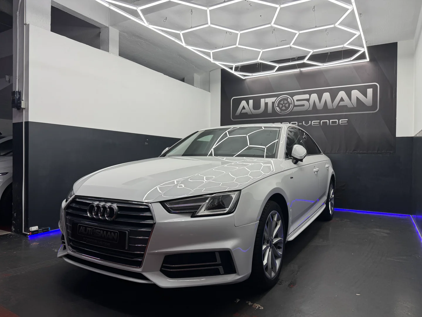AUDI A4  2.0 TDI S.LINE LIMUSINE 2016 Diésel Blanco - Vista lateral