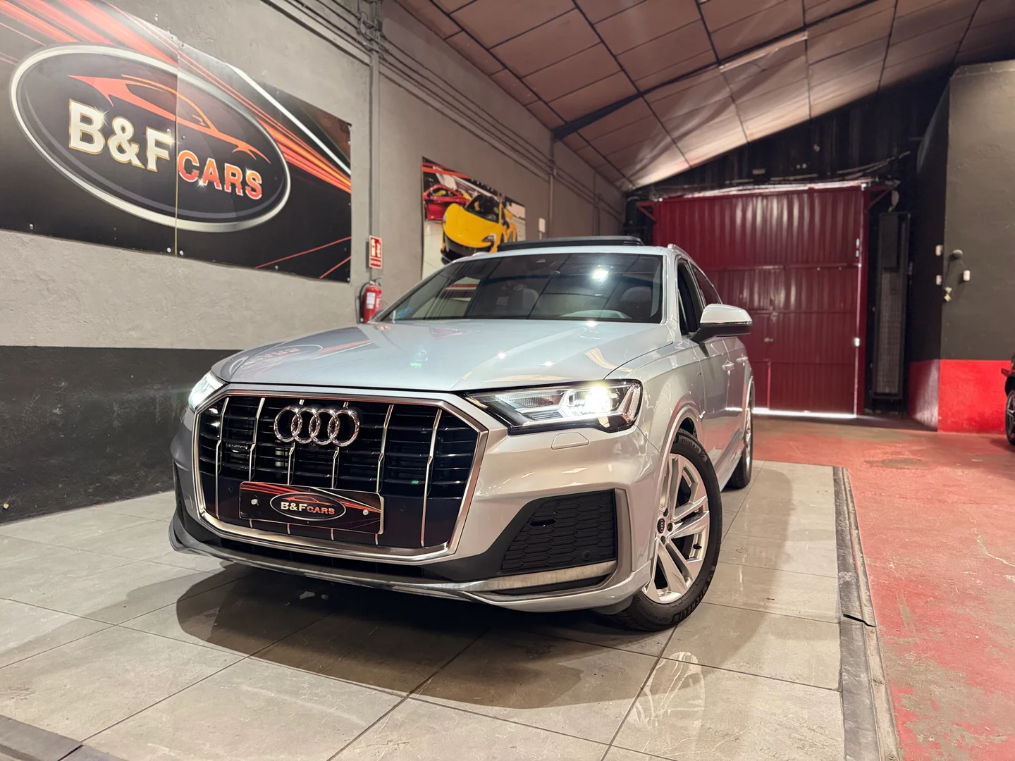 Audi Q7 S line 45 TDI 170kW (232CV) quat. tip. 2023 Diésel Gris / Plata - Vista principal