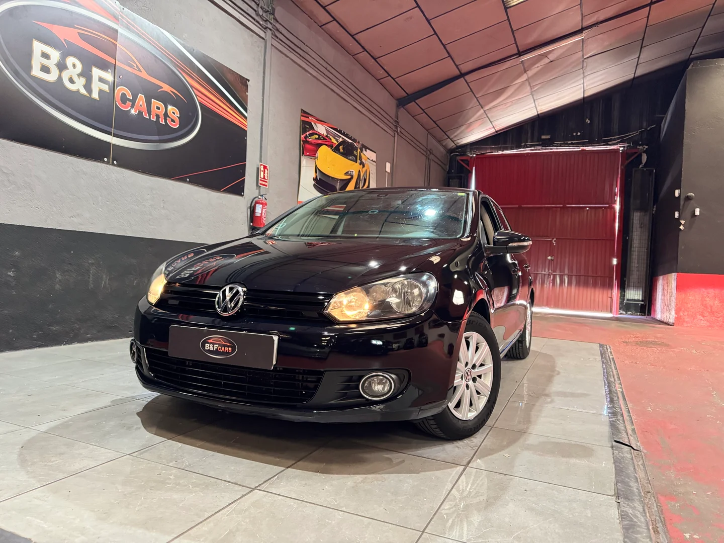 Volkswagen Golf 1.6 TDI 105cv BlueMotion 2012 Diésel Negro - Vista principal
