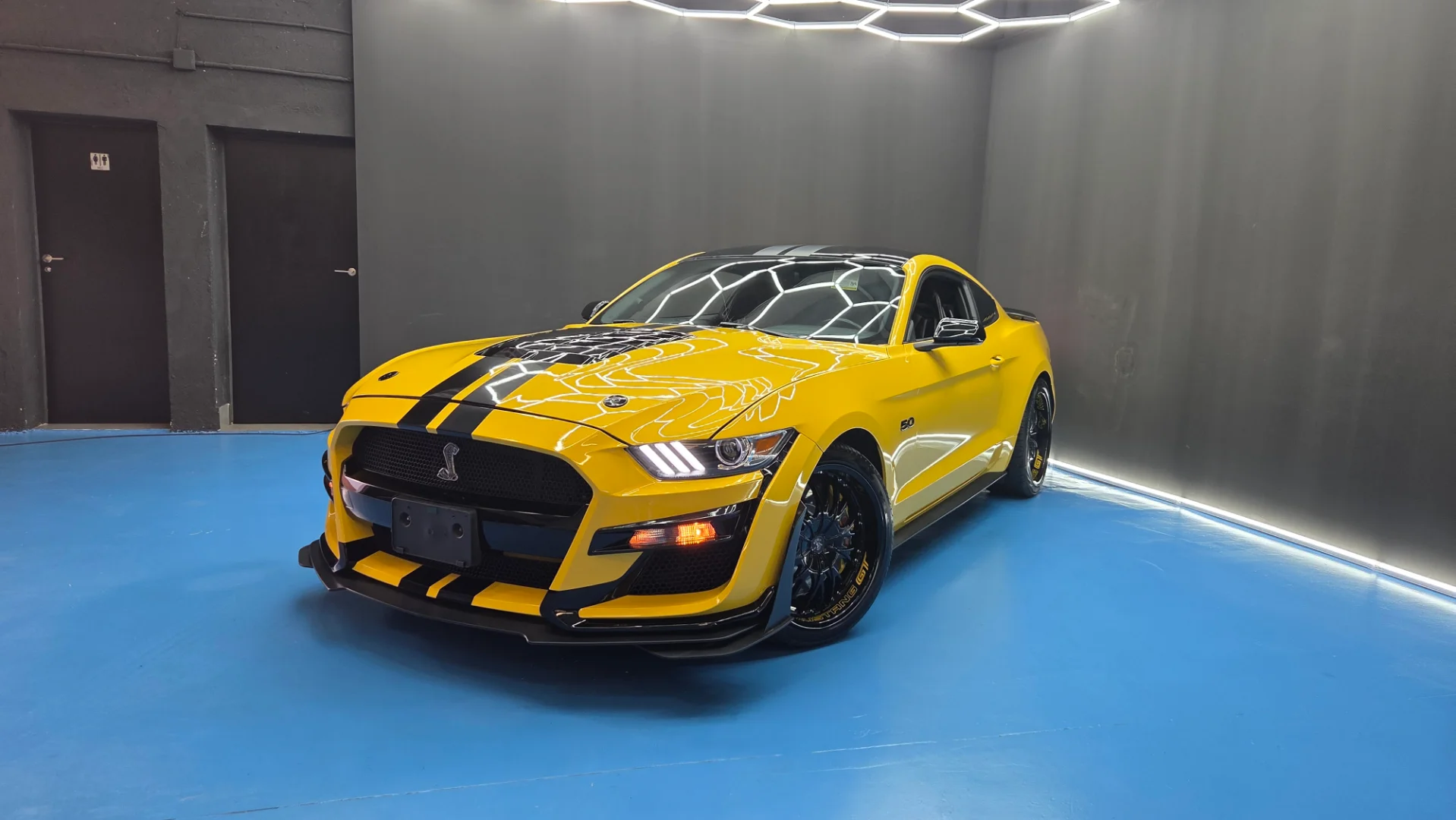 Ford Mustang 5.0 Ti-VCT V8 307kW Mustang GT (Fastsb.) 2016 Gasolina Amarillo - Vista principal