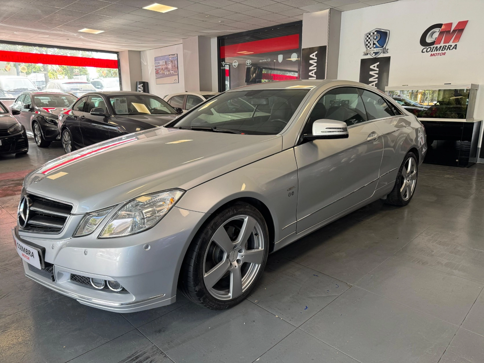 MERCEDES-BENZ Clase E Coupe E 250 CDI 2013 Diésel Gris / Plata - Vista principal