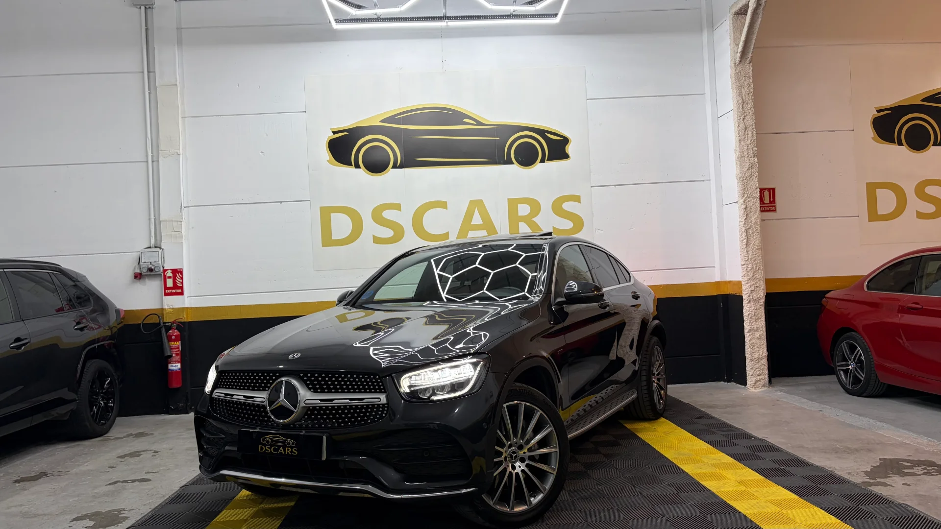 Mercedes-Benz Clase GLC GLC 300 e 4MATIC 2020 Híbrido enchufable Gris / Plata - Vista principal