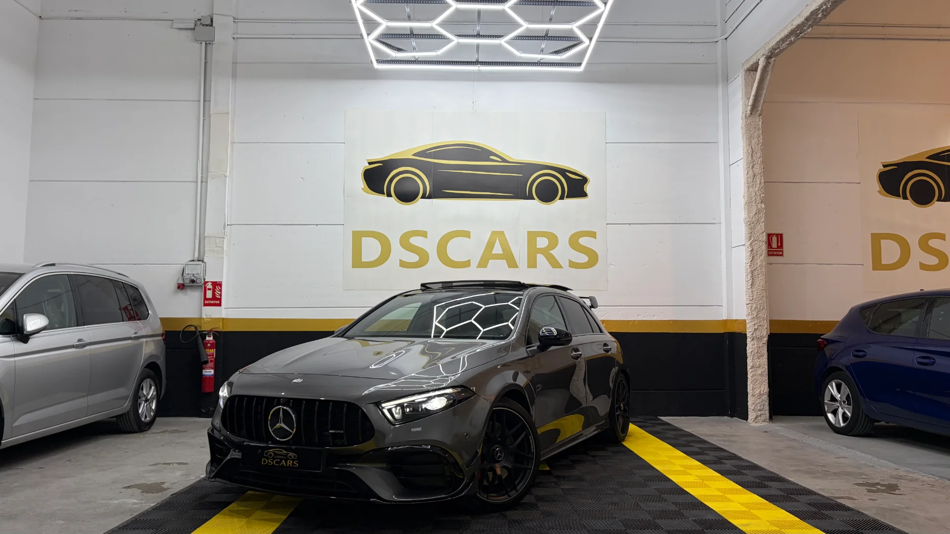 Mercedes-Benz Clase A Mercedes-AMG A 45 S 4MATIC+ 2024 Gasolina Gris / Plata - Vista principal