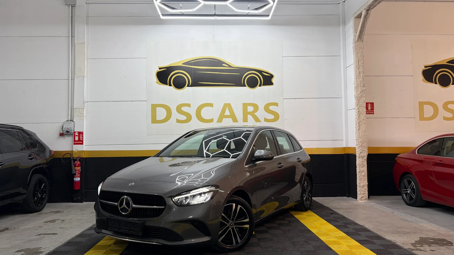 Mercedes-Benz Clase B B 250 e 2024 Híbrido enchufable Gris / Plata - Vista principal