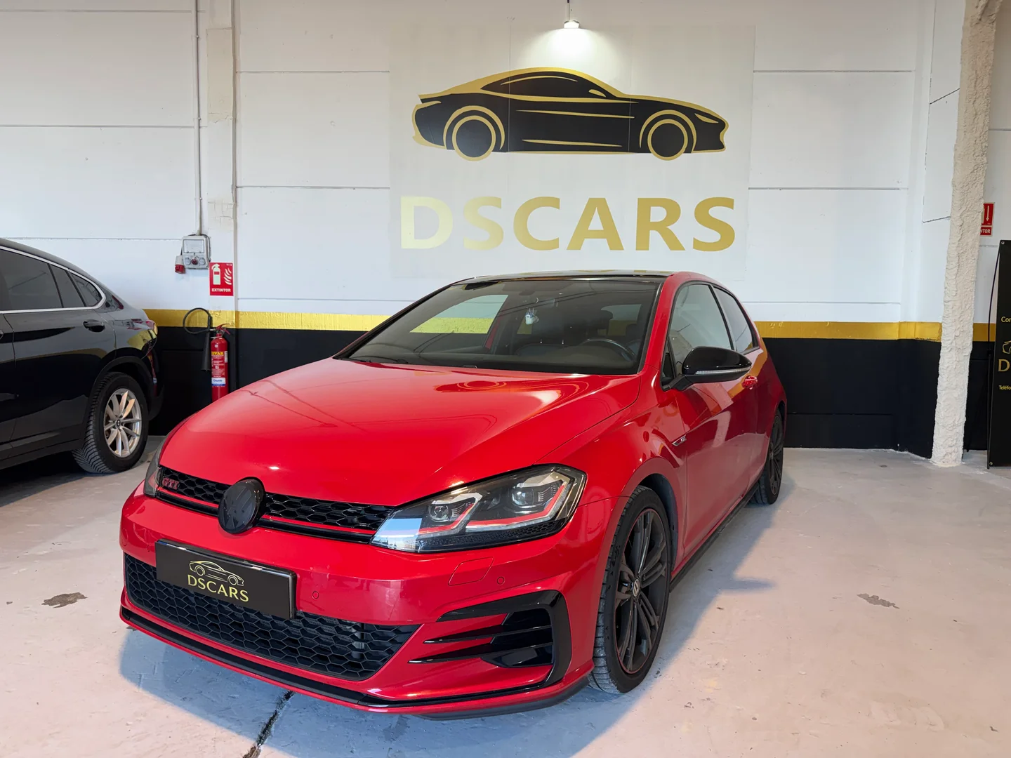 VOLKSWAGEN GOLF GTI 7.5 2017 Gasolina Rojo - Vista principal