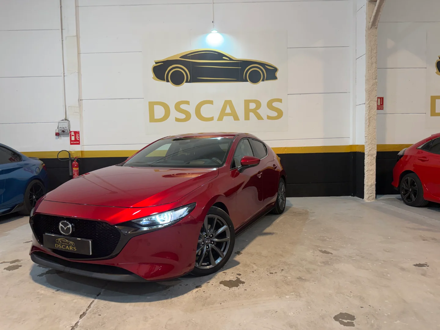 Mazda Mazda3 2.0 SKYACTIV-G 88KW ZENITH 2020 Gasolina Granate - Vista principal