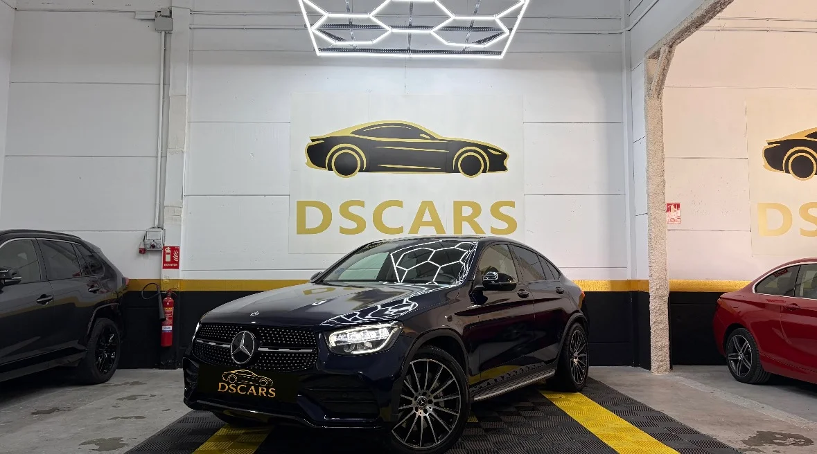 Mercedes-Benz Clase GLC GLC 300 de 4MATIC 2021 Híbrido enchufable Azul - Vista principal