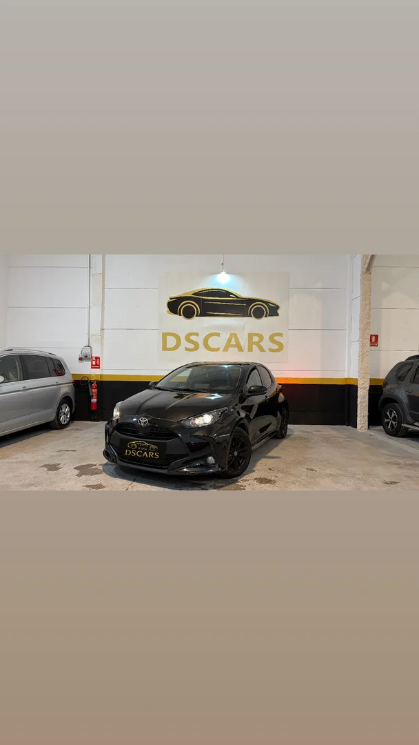 Toyota Yaris 1.5 120H Business Plus+Rueda 2024 Híbrido Negro - Vista principal