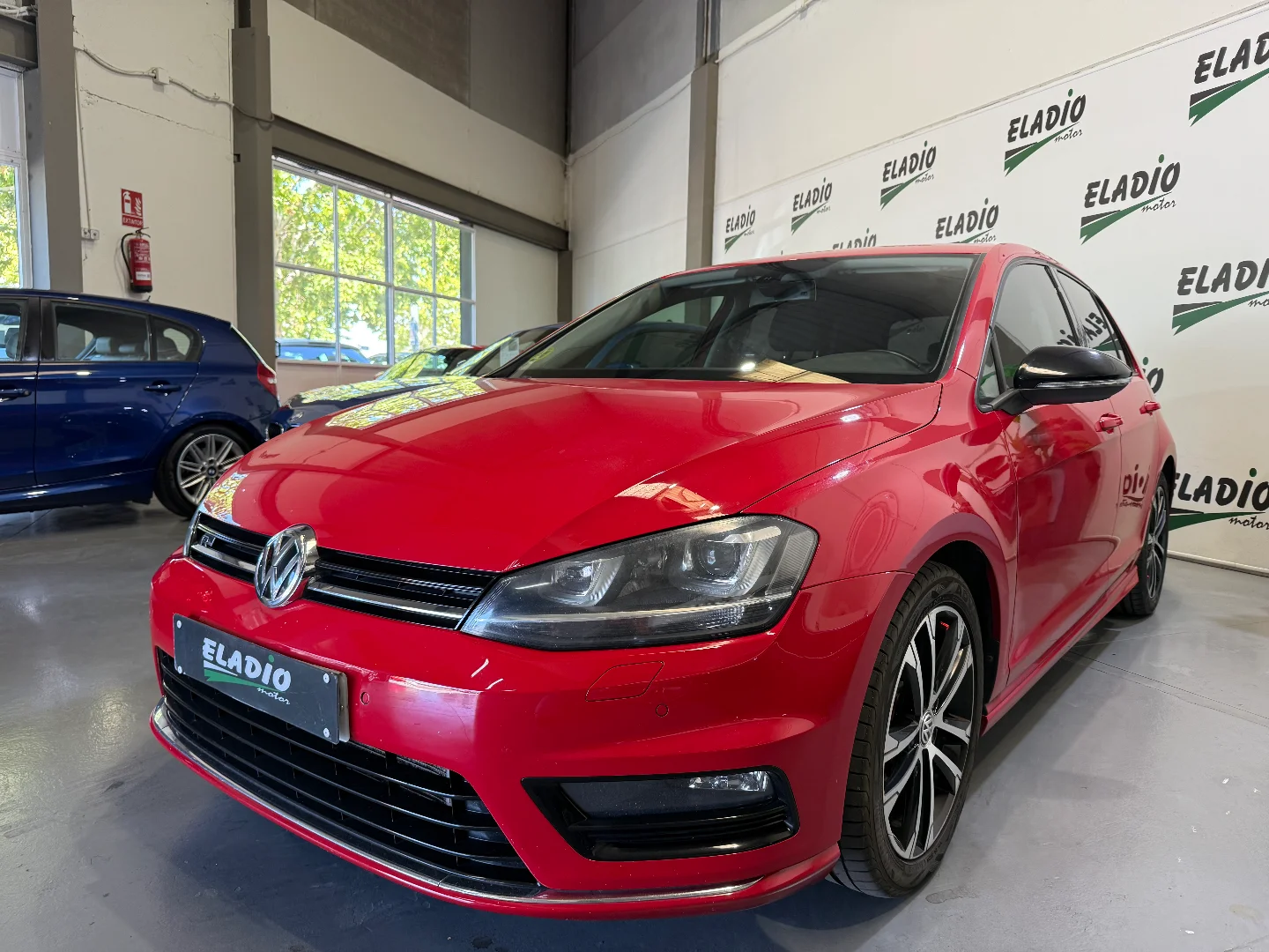 Volkswagen Golf Sport 2.0 TDI 150cv BMT DSG 2013 Diésel Rojo - Vista principal