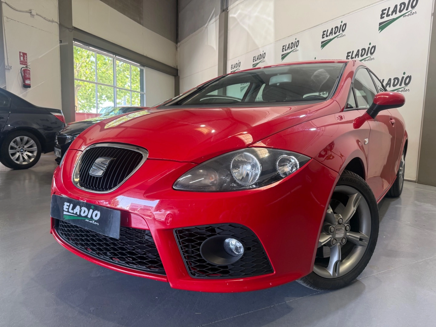SEAT Leon 2.0 TDI 170cv FR1 2008 Diésel Rojo - Vista principal