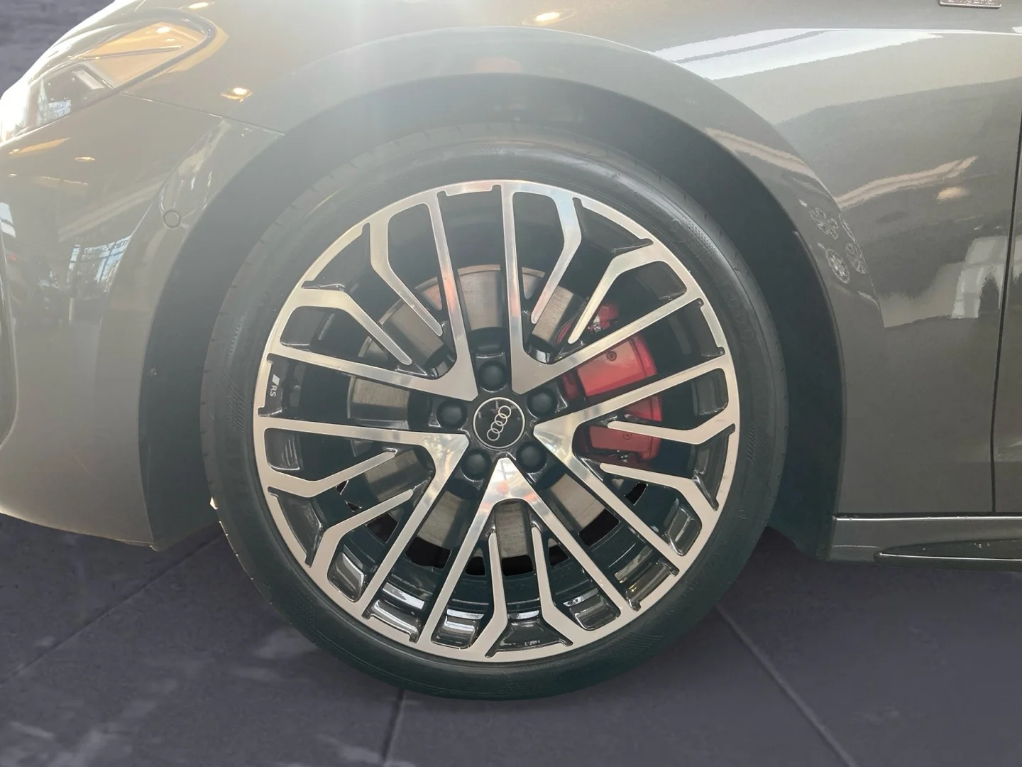 AUDI A5 Avant e-hybrid quattro 2025 Híbrido Gris - Imagen 6 de 10