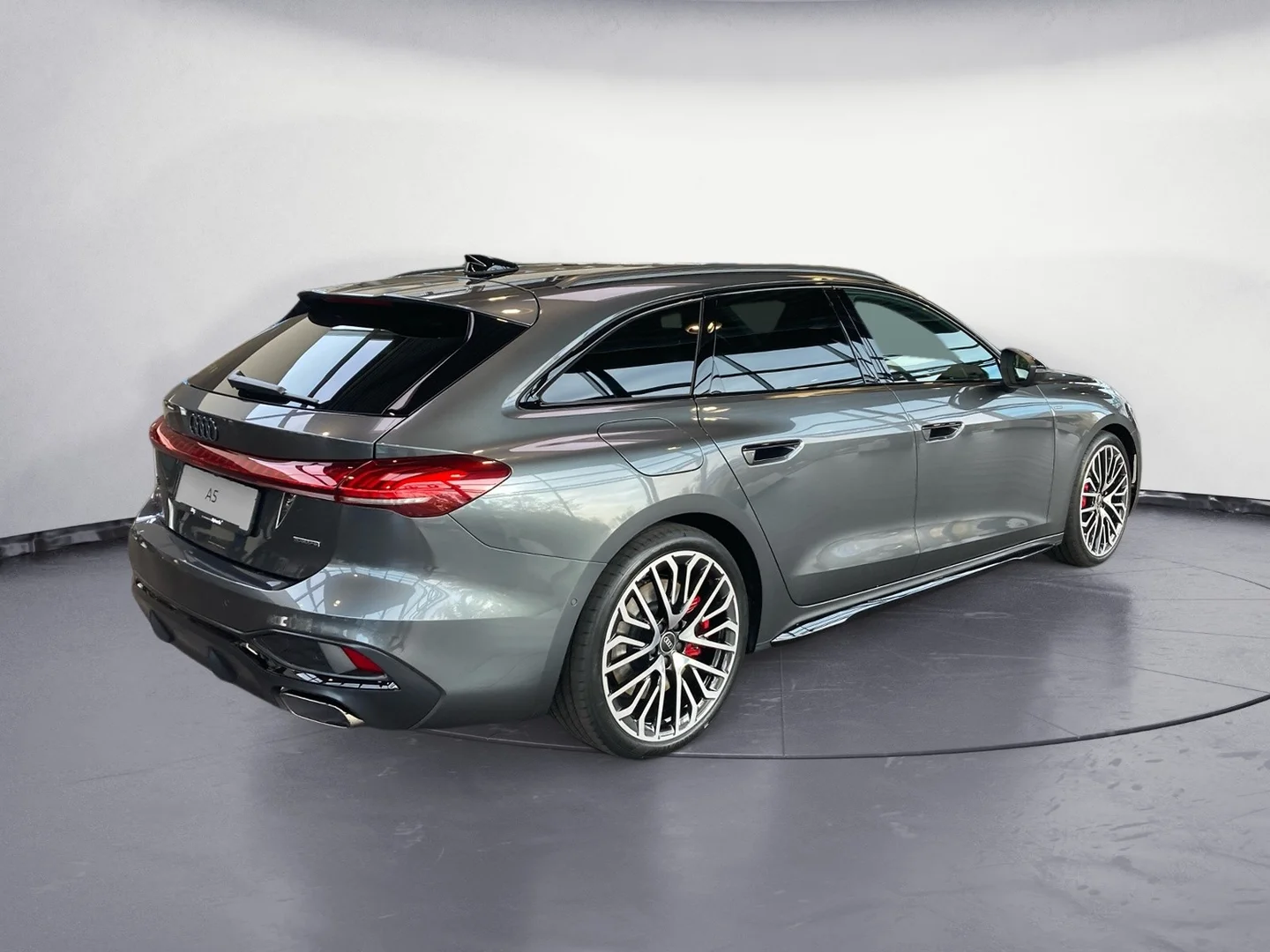 AUDI A5 Avant e-hybrid quattro 2025 Híbrido Gris - Motor