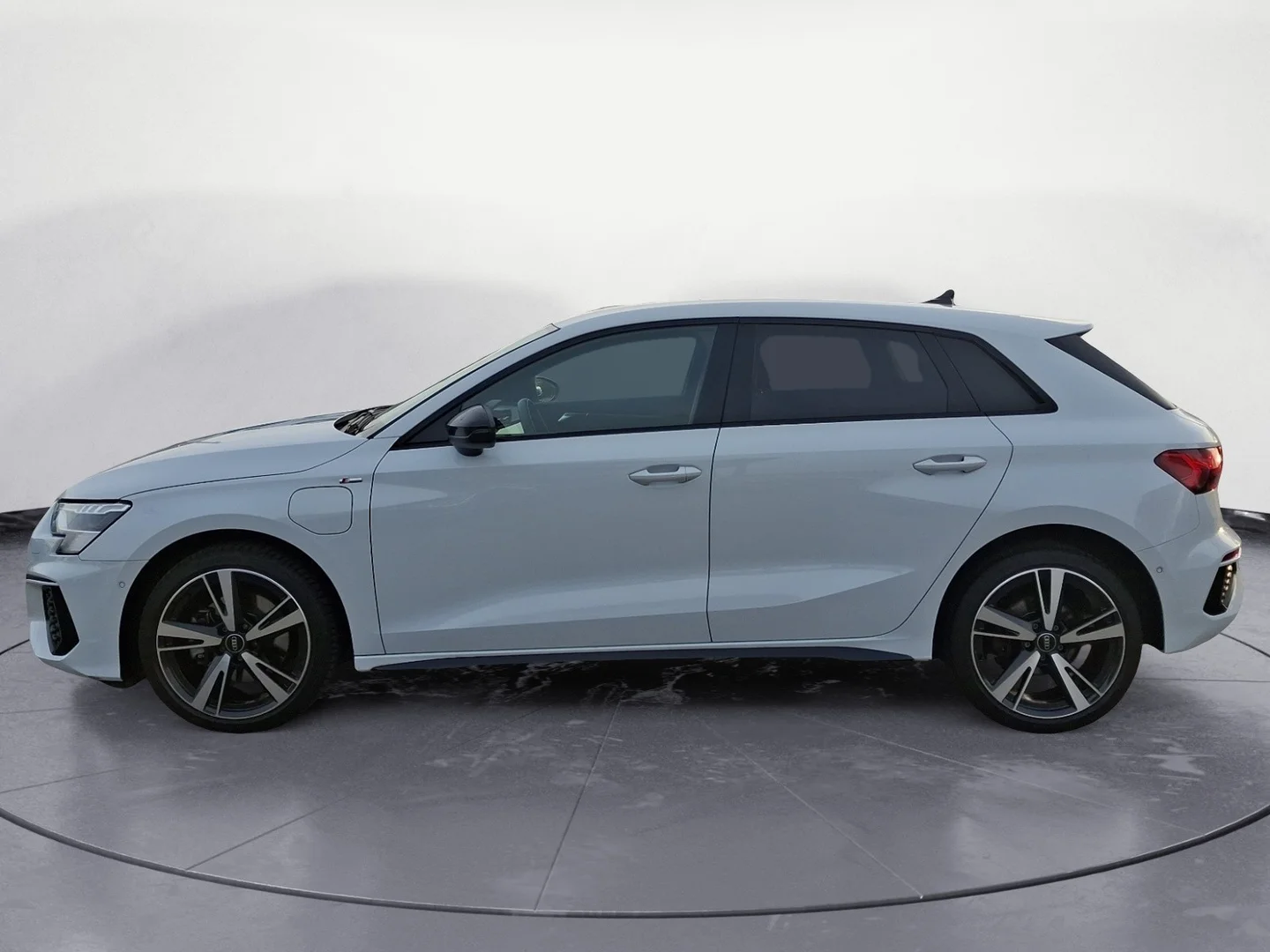 AUDI A3 40 TFSIe S tronic S line 2022 Híbrido Blanco - Interior