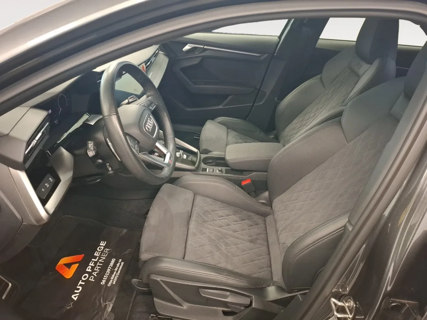 AUDI RS3 Sportback RS3 Sportback 2.5 TFSI quattro 2023 Gasolina Gris Daytona - Detalle