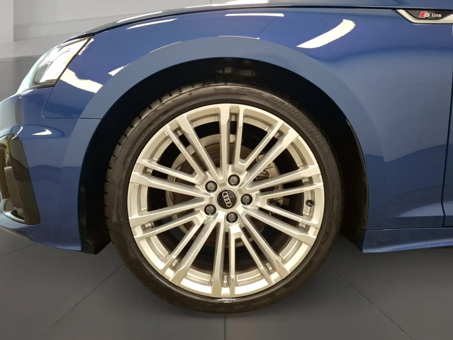 AUDI A5 Sportback Sportback 35 TDI S-Line 2024 Diésel Azul - Detalle