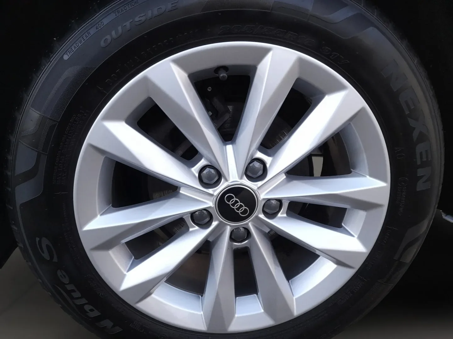 AUDI A3 30 TFSI 2023 Gasolina Blanco - Detalle