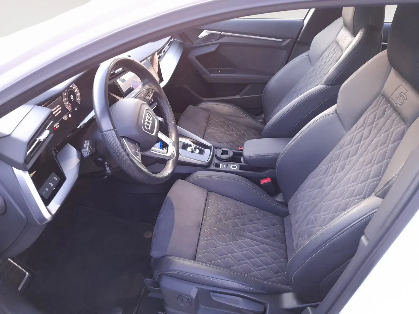 AUDI A3 30 TFSI 2023 Gasolina Blanco - Imagen 6 de 13