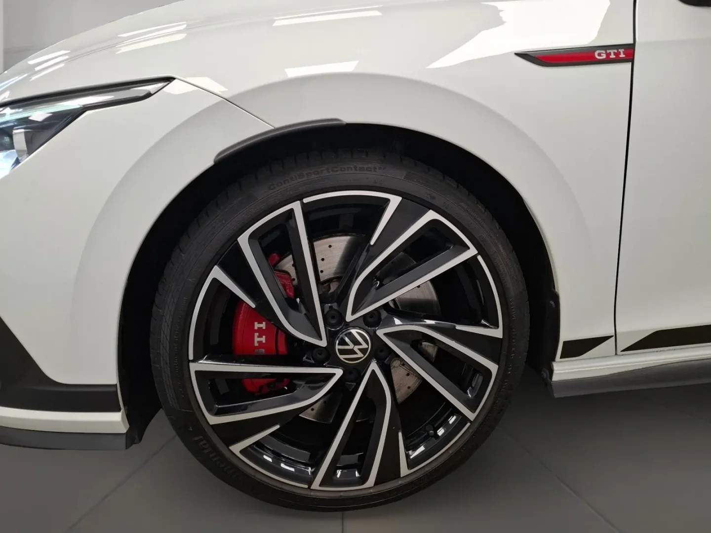 VOLKSWAGEN GOLF GTI CLUBSPORT VIII 2.0 TSI GTI Clubsport 2021 Gasolina Blanco - Detalle