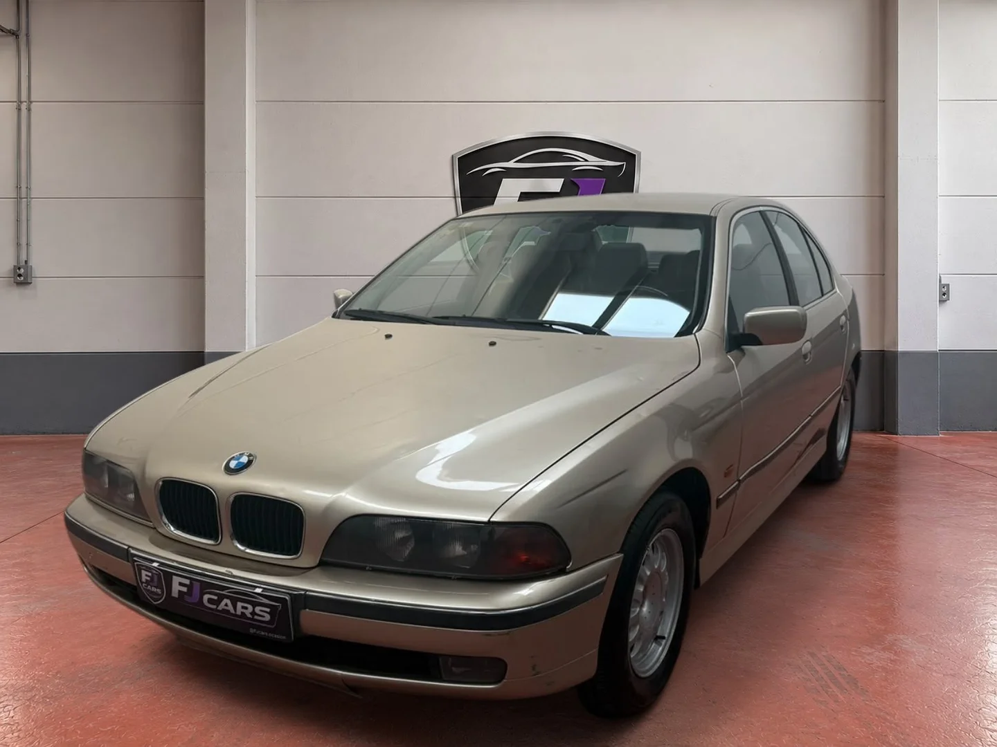 BMW Serie 5 523I 1999 Gasolina Beige - Vista principal