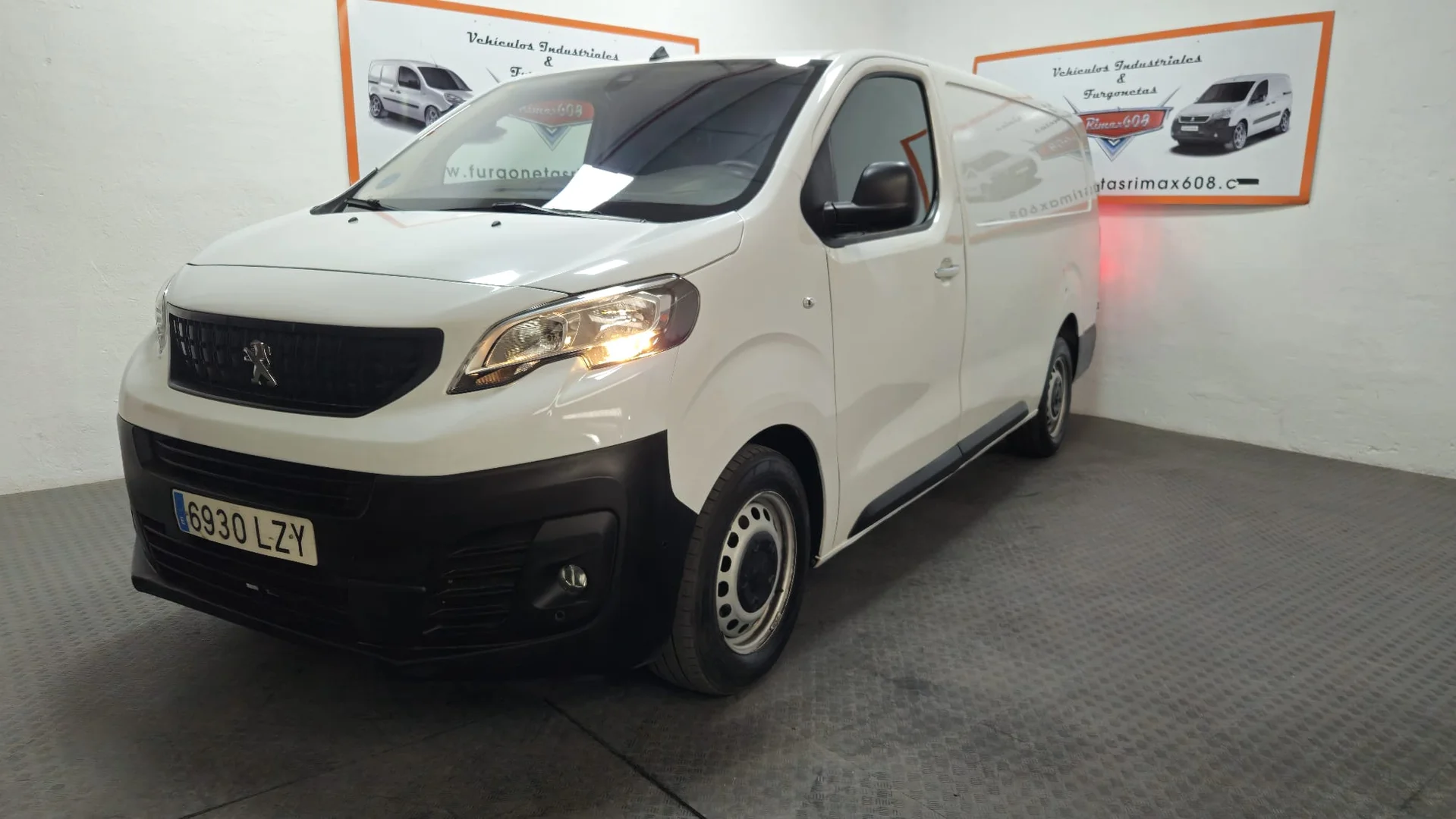 Peugeot Expert Furgón Premium 1.5 BlueHDi 100 Long 2022 Diésel Blanco - Vista principal