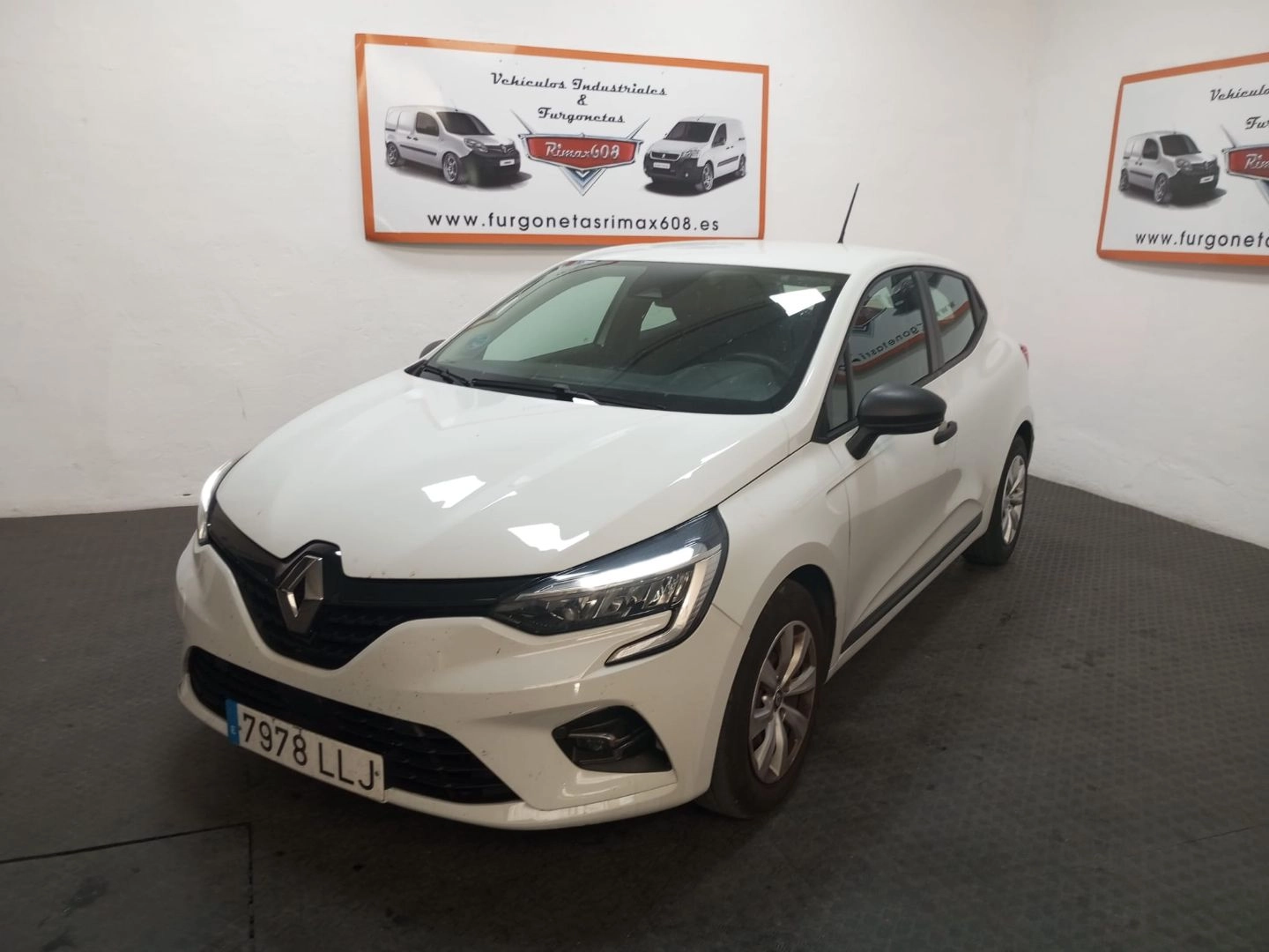 RENAULT Clio Business Blue dCi 74kW 100CV 2021 Diésel Blanco - Vista principal