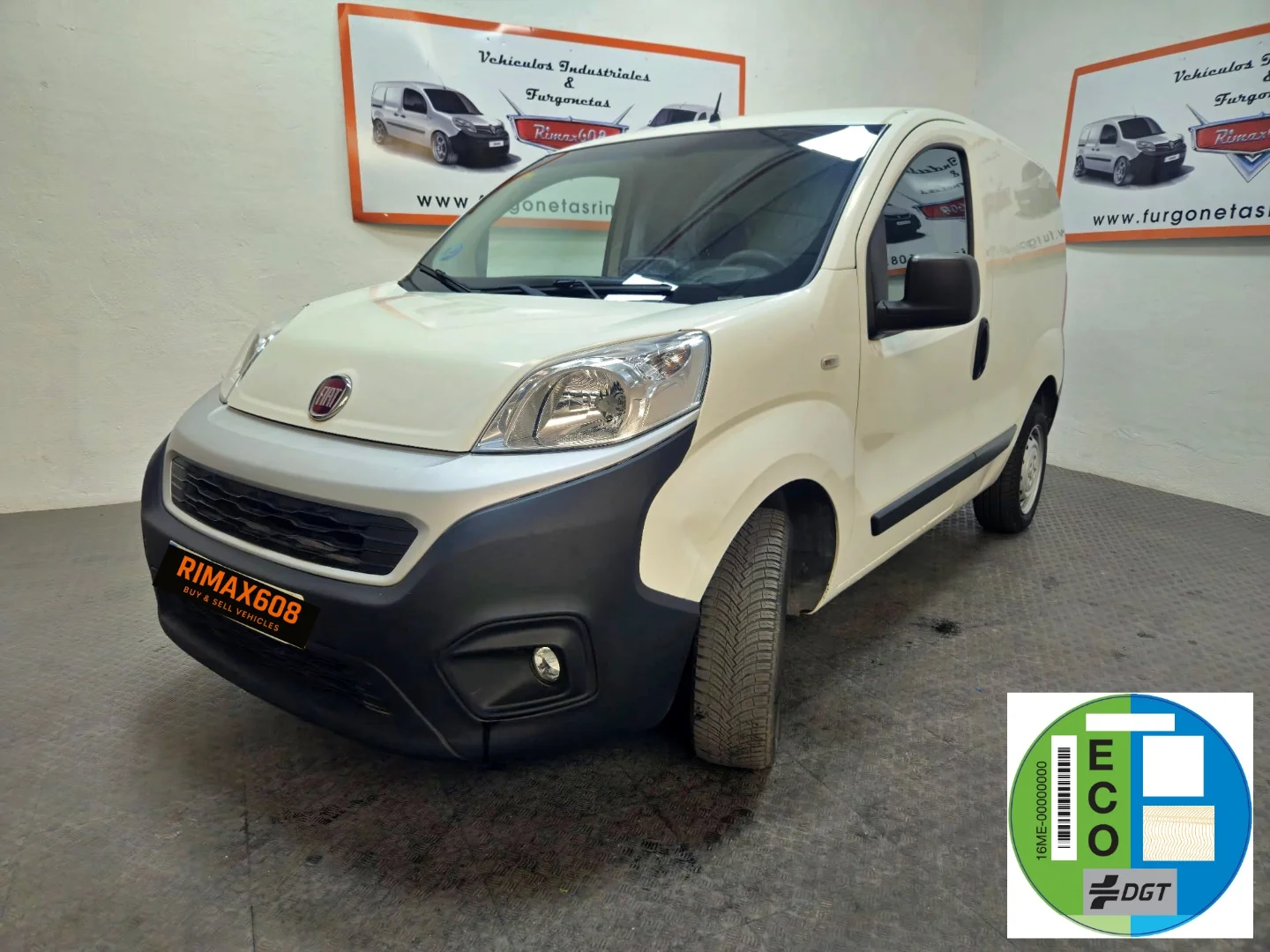Fiat Fiorino Cargo SX 1.4 Natural Power 52kW (70CV) 2020 GNC Blanco - Vista principal