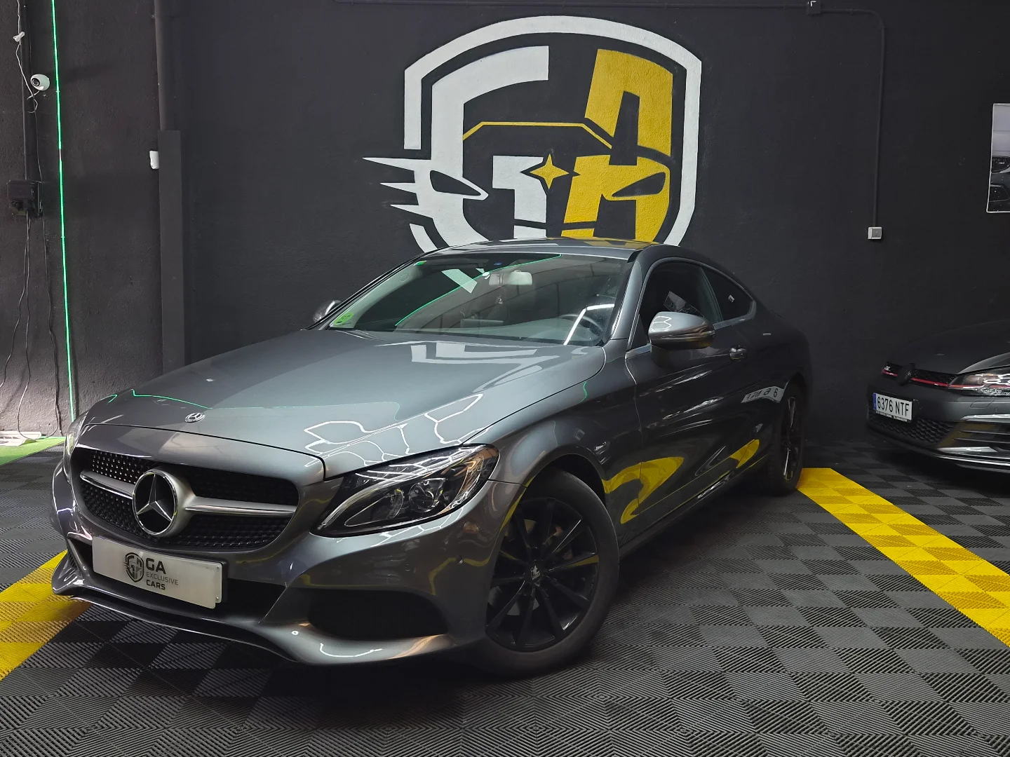 Mercedes-Benz Clase C C Coupé 220 d 2018 Diésel Gris / Plata - Vista principal