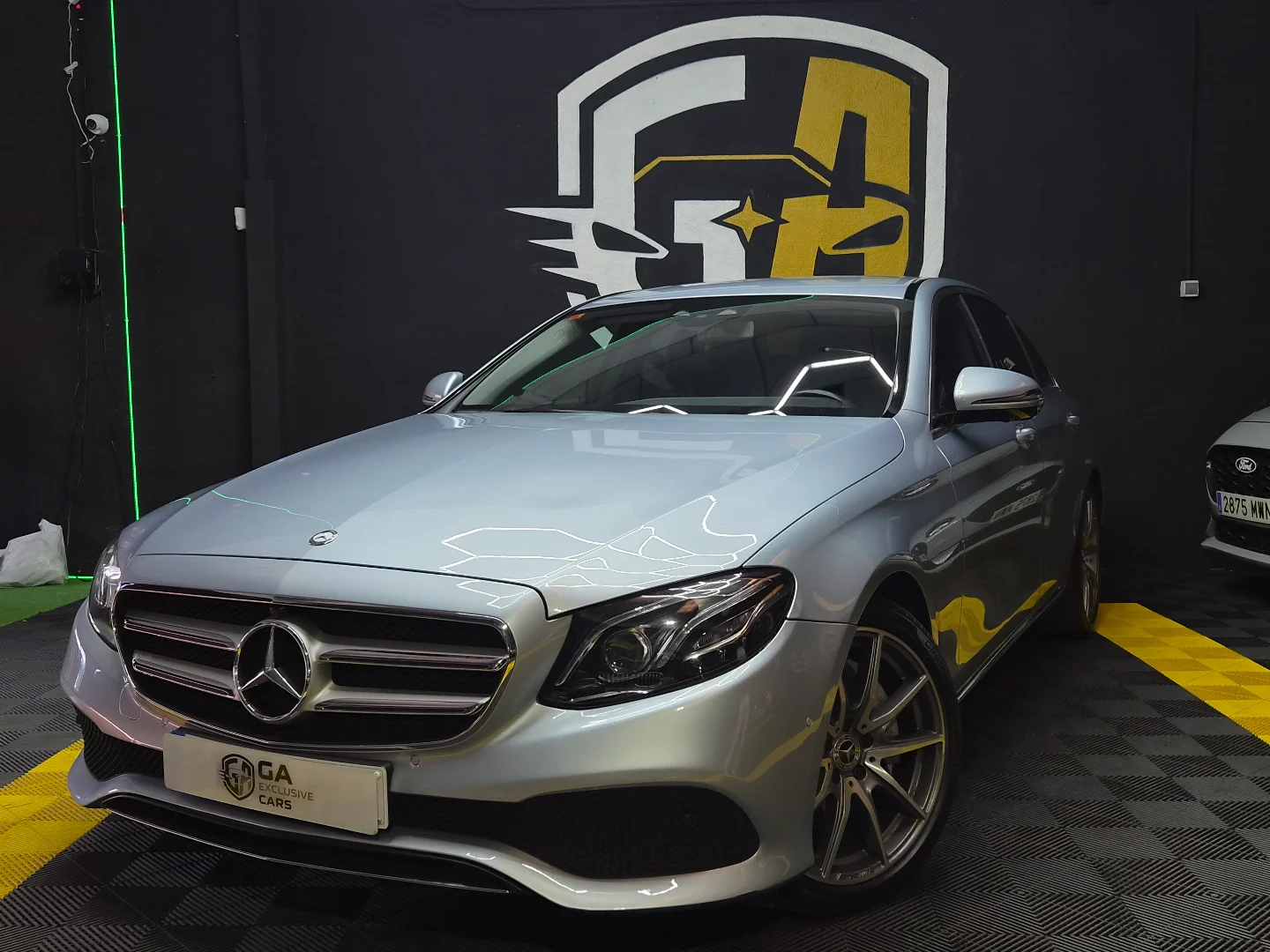 Mercedes-Benz Clase E E 220 d 2017 Diésel Gris / Plata - Vista principal