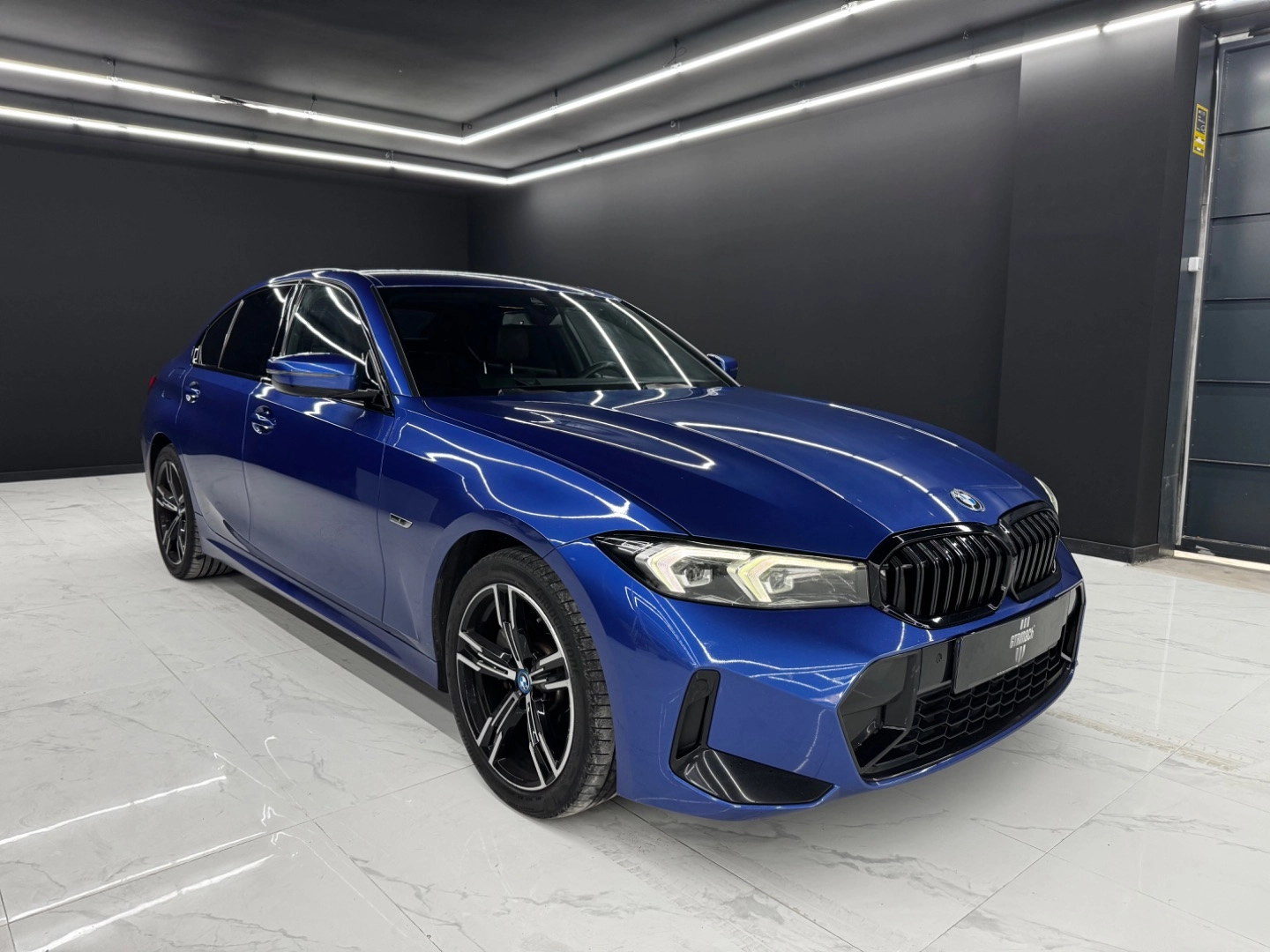 BMW Serie 3 330e 2023 Híbrido enchufable Azul - Vista principal