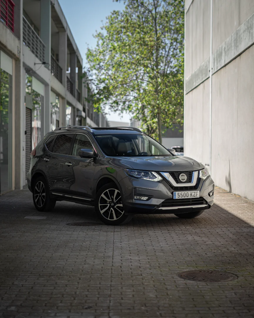 Nissan X-TRAIL 7P dCi 110 kW (150 CV) E6D TEKNA 2019 Diésel Gris / Plata - Vista principal