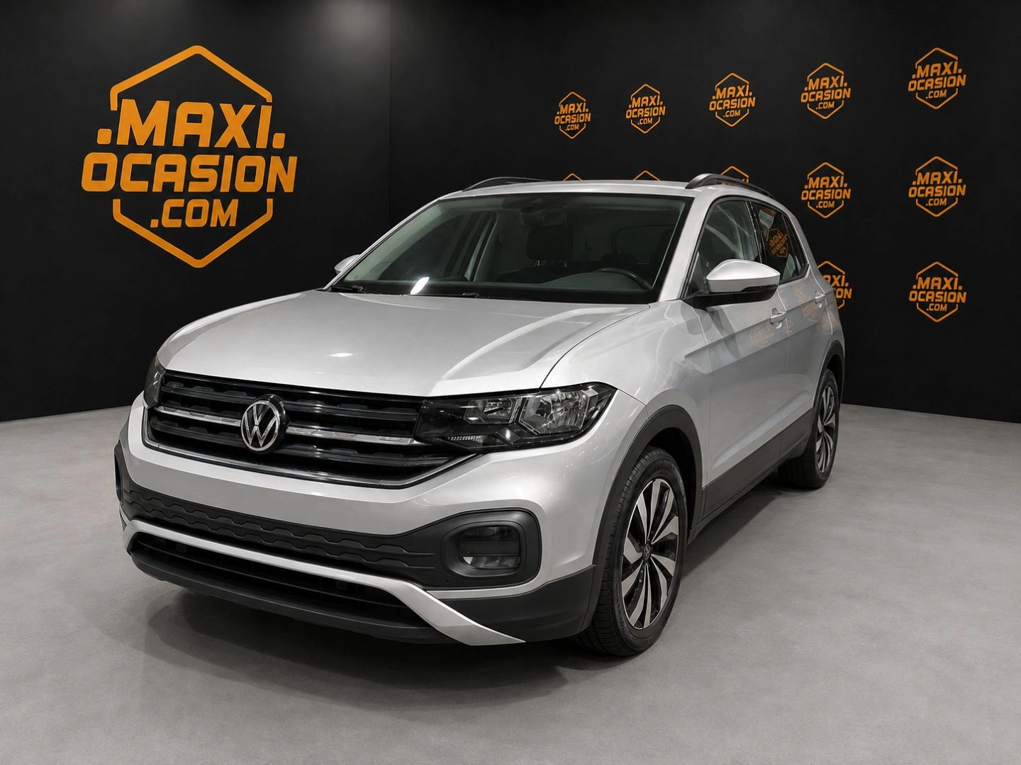 VOLKSWAGEN TCross Advance 1.0 TSI 70kW 95CV 2022 Gasolina Gris / Plata - Vista principal