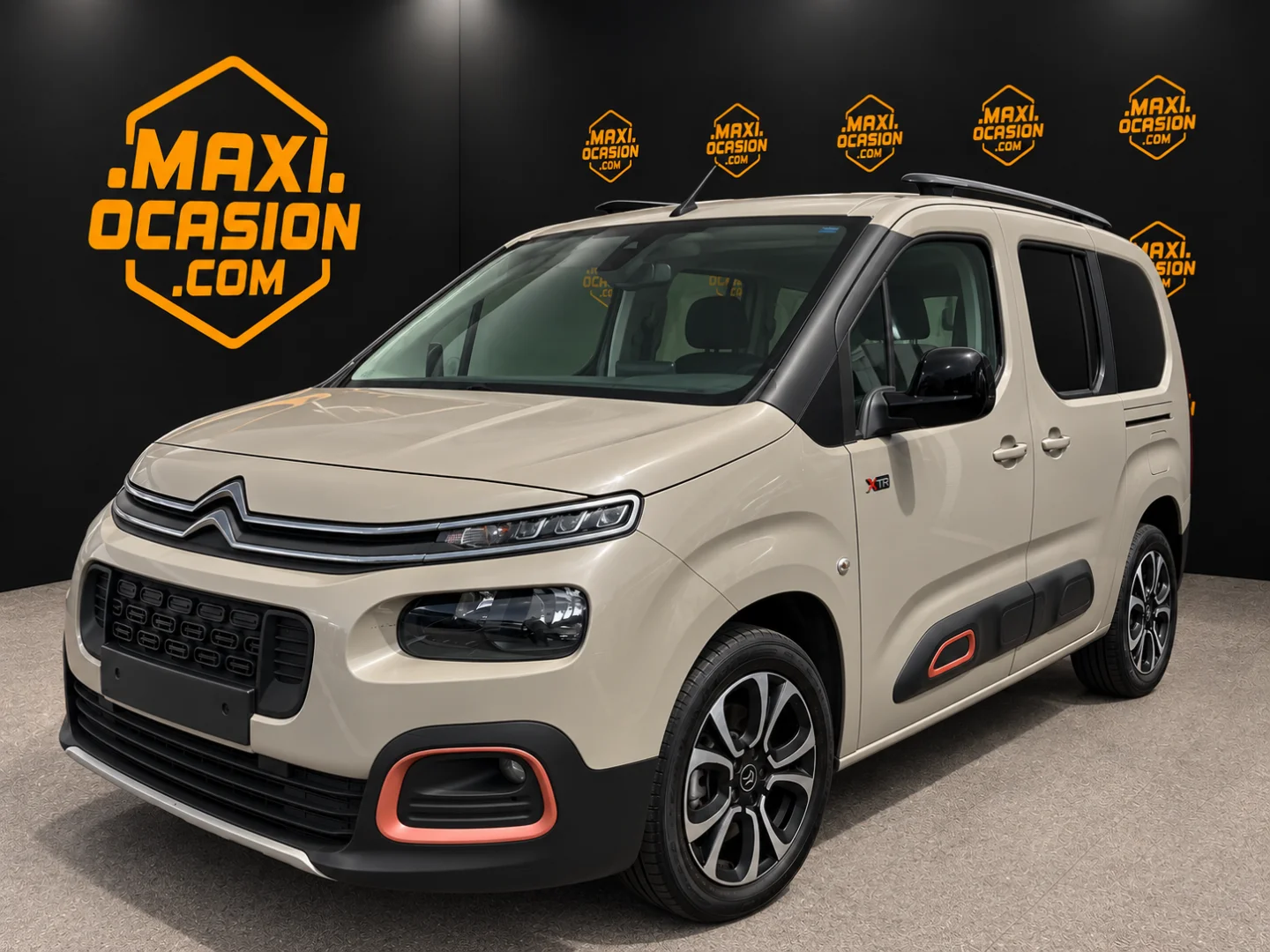 CITROEN Berlingo Talla XL BlueHDi 130 SS 6v SHINE 2019 Diésel Beige - Vista principal