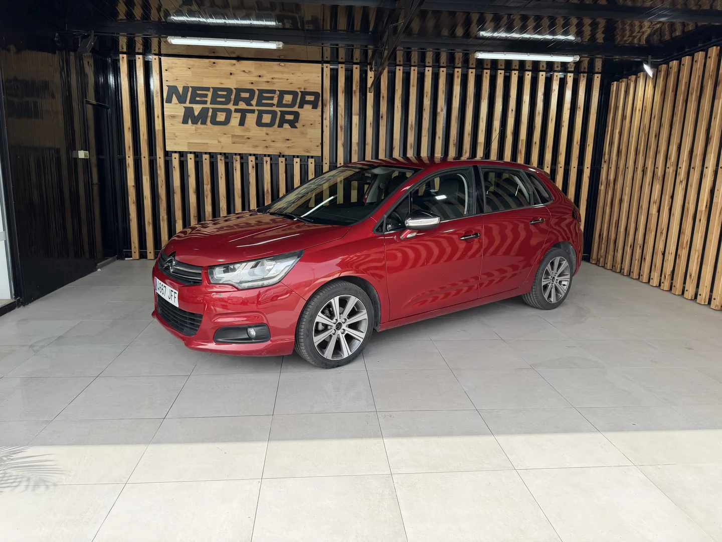 Citroën C4 BlueHDi 100 Feel 2015 Diésel Rojo