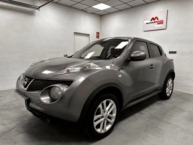 NISSAN JUKE 1.6 TEKNA PREMIUM 4X2 2011 Gasolina Gris / Plata - Vista principal