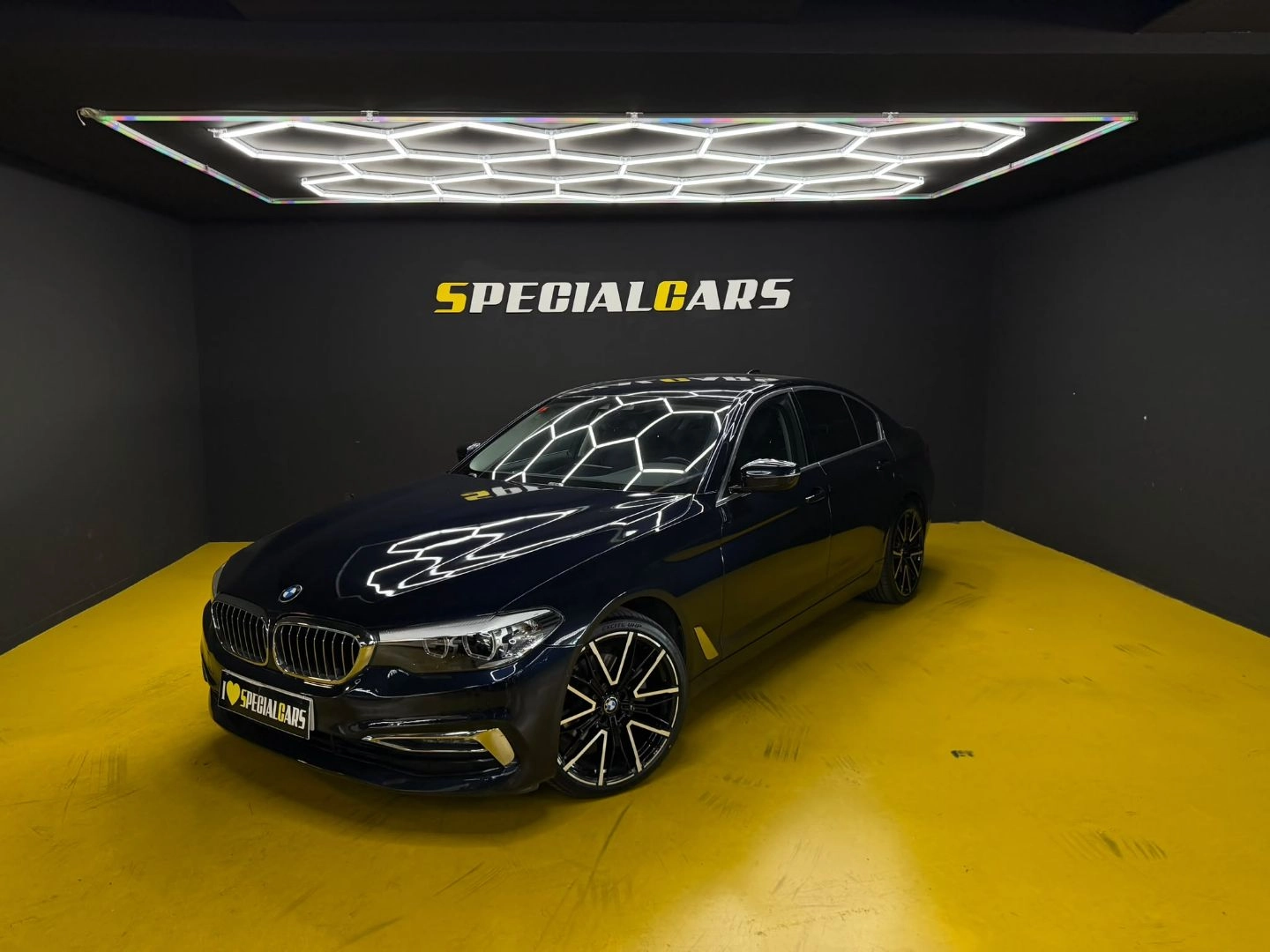 BMW Serie 5 520dA 2019 Diésel Azul - Vista principal